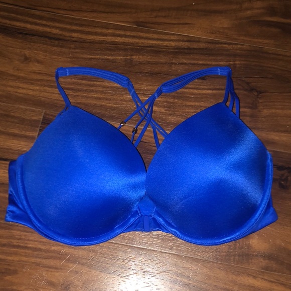 Victoria’s Secret very sexy push up bra - Picture 1 of 8